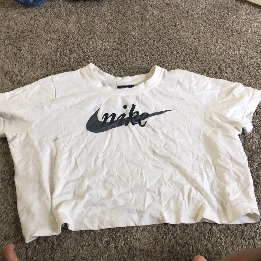 nike crop top